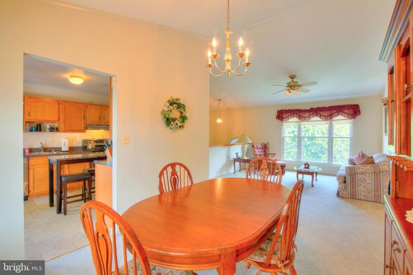 Chandelier, Dining room, Interior, Kitchen, Pendant Lights