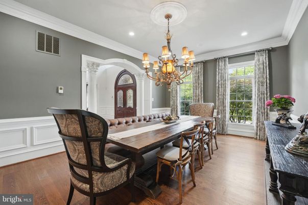 Chandelier, Dining room, Interior, Recessed Lighting, Wood Texture Flooring