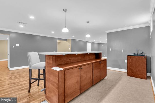 Interior, Pendant Lights, Recessed Lighting, Wood Texture Flooring