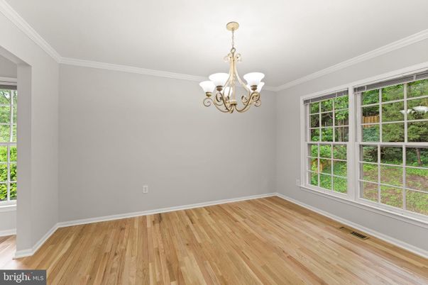 Chandelier, Empty room, Interior, Wood Texture Flooring