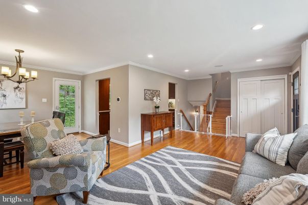 Chandelier, Interior, Living room, Recessed Lighting, Wood Texture Flooring