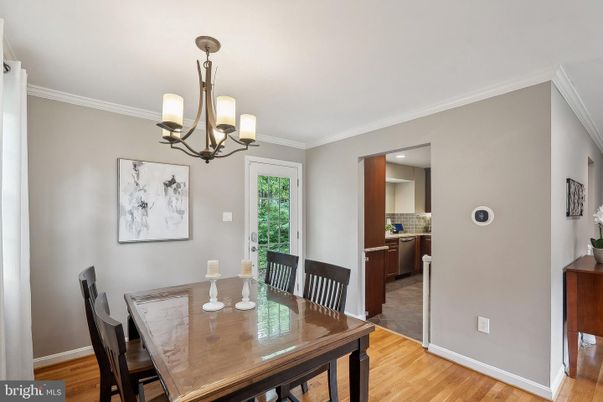 Chandelier, Dining room, Interior, Kitchen, Recessed Lighting, Wood Texture Flooring