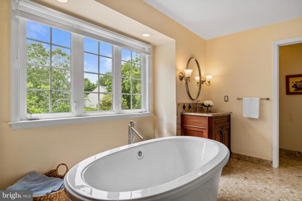 Bathroom, Free Standing Baths, Interior, Recessed Lighting