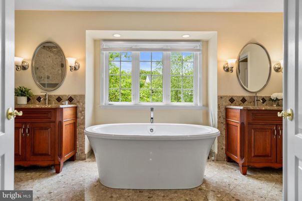 Bathroom, Free Standing Baths, Interior, Recessed Lighting