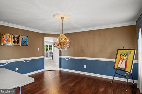 Chandelier, Empty room, Interior, Wood Texture Flooring