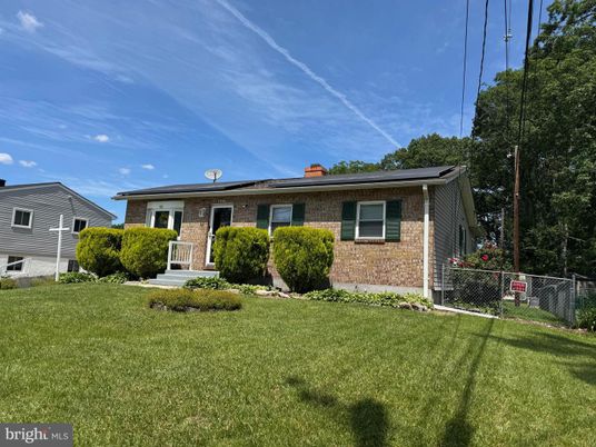 Backyard, Exterior, Facade, Brick Facade, Solar Panels, Cape Cod