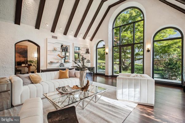 Interior, Living room, Recessed Lighting, Wooden Beams, Wood Texture Flooring