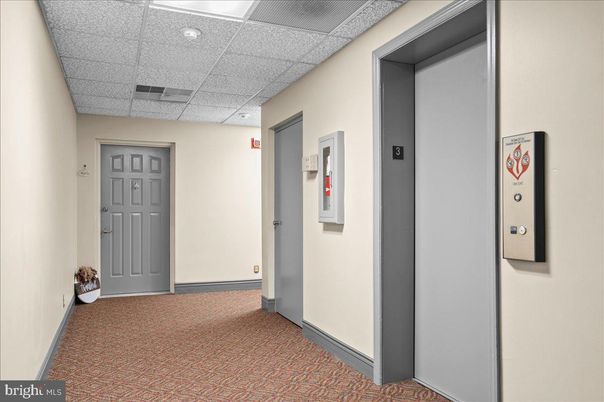 Elevator, Interior, Recessed Lighting