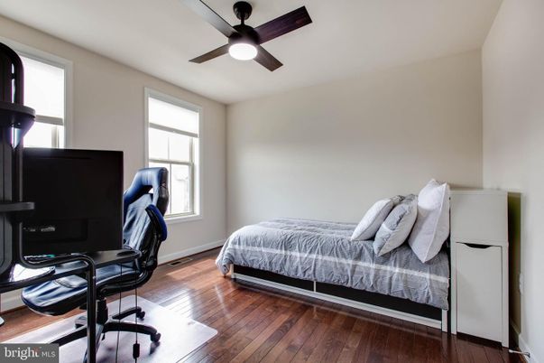 Bedroom, Home Office, Interior, Wood Texture Flooring