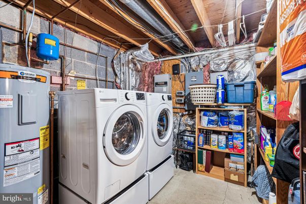 Interior, Washer, Wooden Ceilings