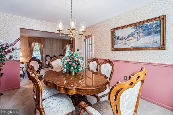 Chandelier, Dining room, Interior