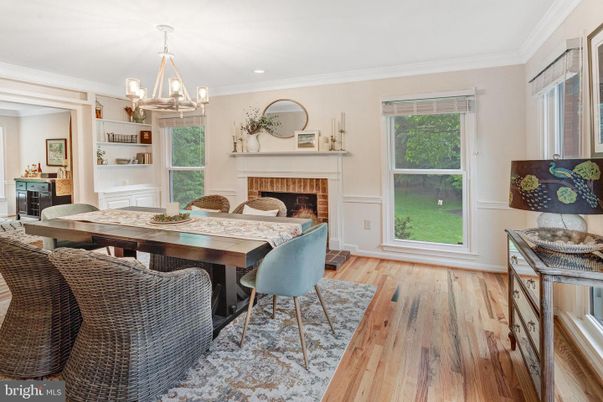 Chandelier, Dining room, Fireplace, Interior, Recessed Lighting, Wood Texture Flooring