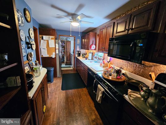 Interior, Kitchen, Wood Texture Flooring