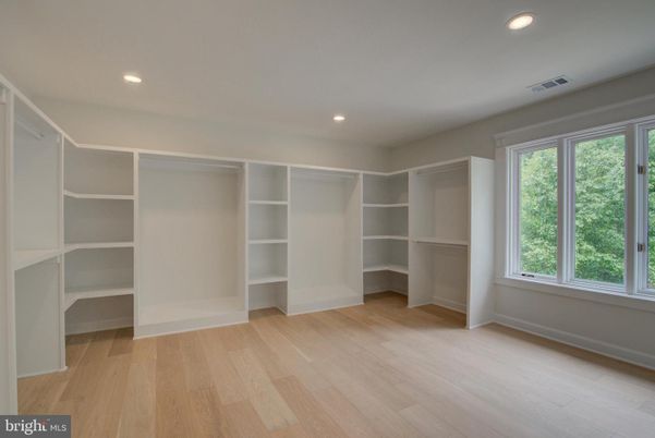 Empty room, Interior, Recessed Lighting, Walk-in Closets, Wood Texture Flooring