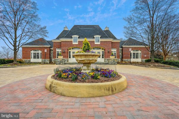 Attached, Exterior, Facade, Brick Facade, French Provincial