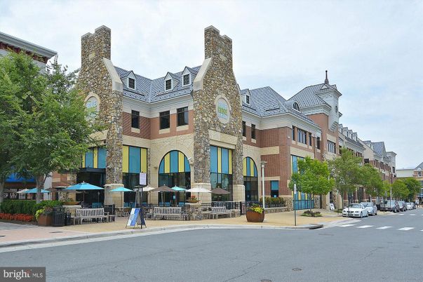 Exterior, Facade, Brick Facade, French Provincial