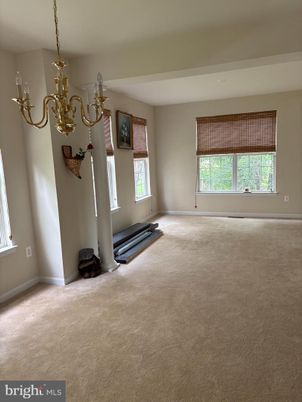 Chandelier, Empty room, Interior