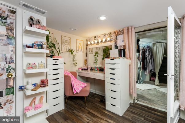 Interior, Recessed Lighting, Walk-in Closets, Wood Texture Flooring