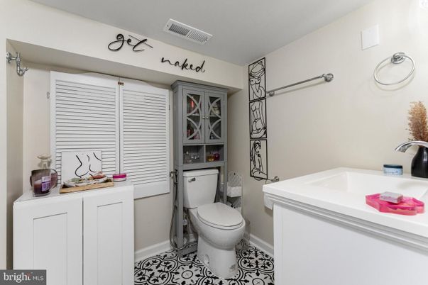 Bathroom, Interior
