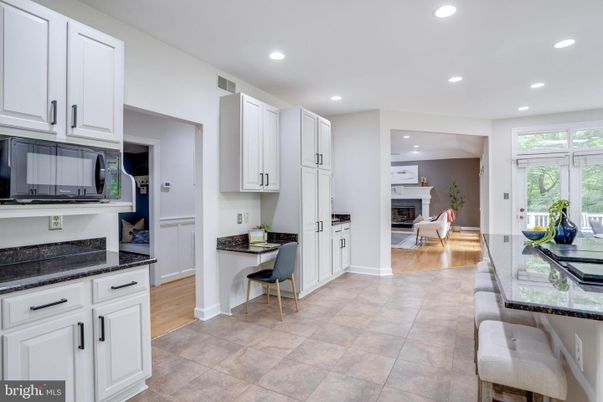 Fireplace, Interior, Kitchen, Recessed Lighting, Wood Texture Flooring