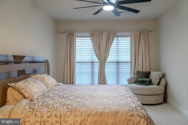Bedroom, Interior, Water