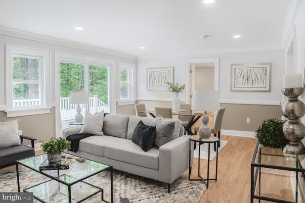 Dining room, Interior, Living room, Recessed Lighting, Wood Texture Flooring