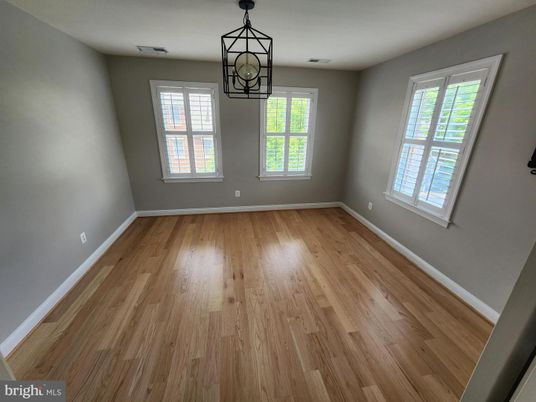 Empty room, Interior, Pendant Lights, Wood Texture Flooring