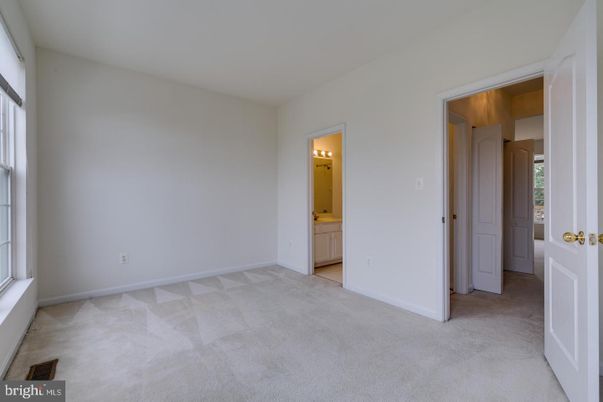 Bathroom, Empty room, Interior