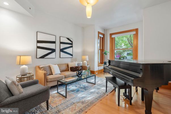 Interior, Living room, Piano, Recessed Lighting, Wood Texture Flooring