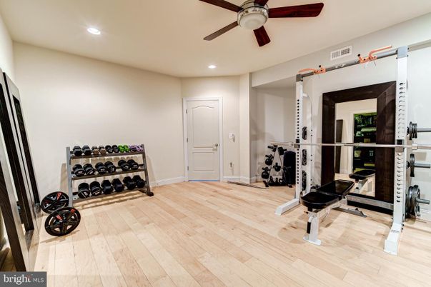 Fitness Equipment, Interior, Recessed Lighting, Wood Texture Flooring