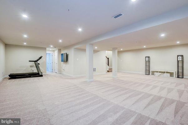 Fitness Equipment, Interior, Recessed Lighting