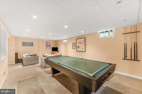 Billiard Table, Game Room, Interior, Recessed Lighting