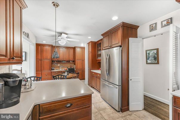 Dining room, Interior, Kitchen, Recessed Lighting, Wood Texture Flooring
