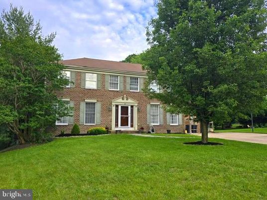 Backyard, Exterior, Facade, Brick Facade, Georgian