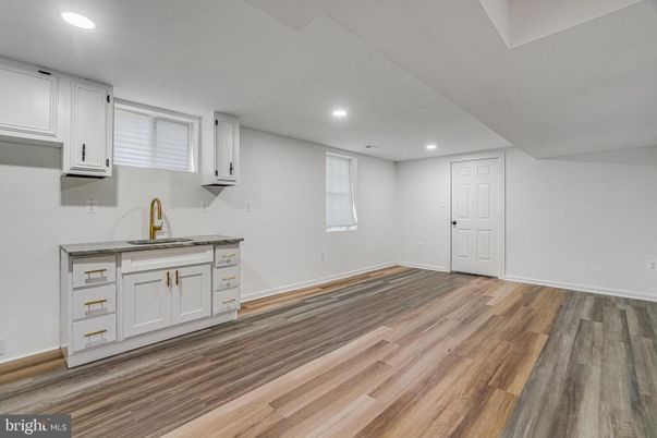 Empty room, Interior, Kitchen, Recessed Lighting, Wood Texture Flooring