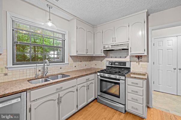 Interior, Kitchen, Pendant Lights, Stainless Steel Appliances, Wood Texture Flooring