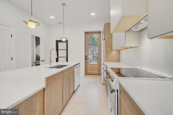 Interior, Kitchen, Pendant Lights, Recessed Lighting