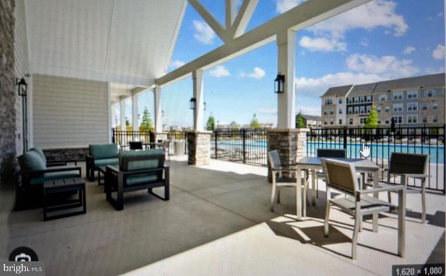 Exterior, Pool, Water