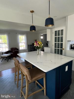 Dining room, Interior, Kitchen, Pendant Lights, Wood Texture Flooring