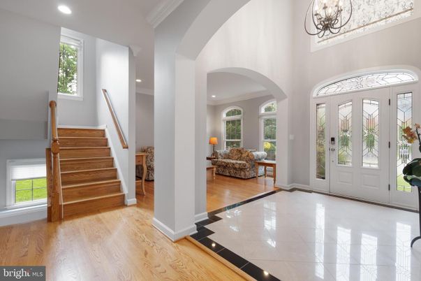 Chandelier, Interior, Recessed Lighting, Wood Texture Flooring
