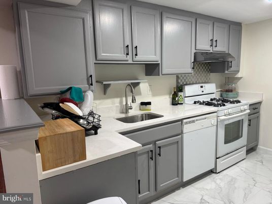 Interior, Kitchen, Marble, Recessed Lighting