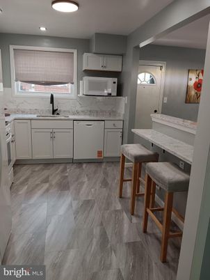 Interior, Kitchen, Marble, Marble Walls, Recessed Lighting