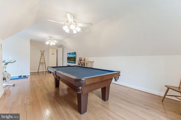 Billiard Table, Game Room, Interior, Wood Texture Flooring