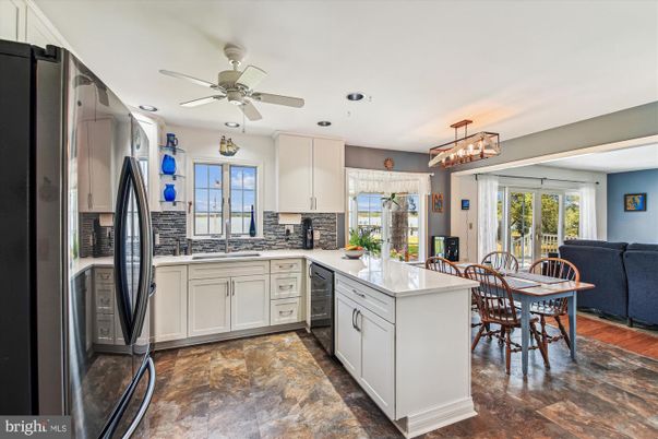 Chandelier, Dining room, Interior, Kitchen, Wood Texture Flooring