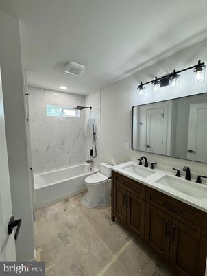 Bathroom, Dual Sink Vanities, Interior, Marble Walls