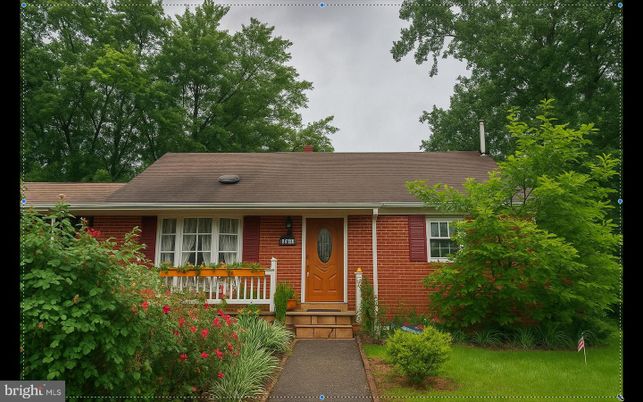 Exterior, Facade, Brick Facade, Cape Cod