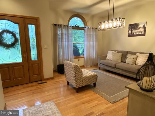 Interior, Living room, Pendant Lights, Wood Texture Flooring