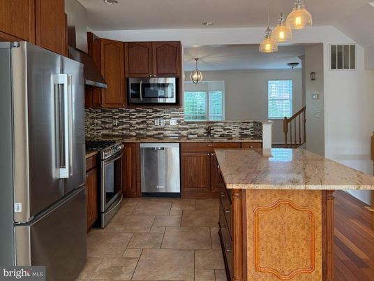 Interior, Kitchen, Pendant Lights, Recessed Lighting, Stainless Steel Appliances