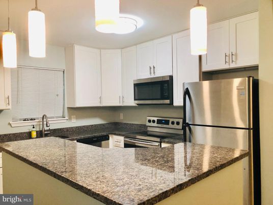Interior, Kitchen, Pendant Lights, Stainless Steel Appliances