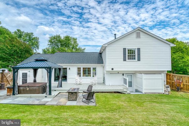 Backyard, Exterior, Hot Tub